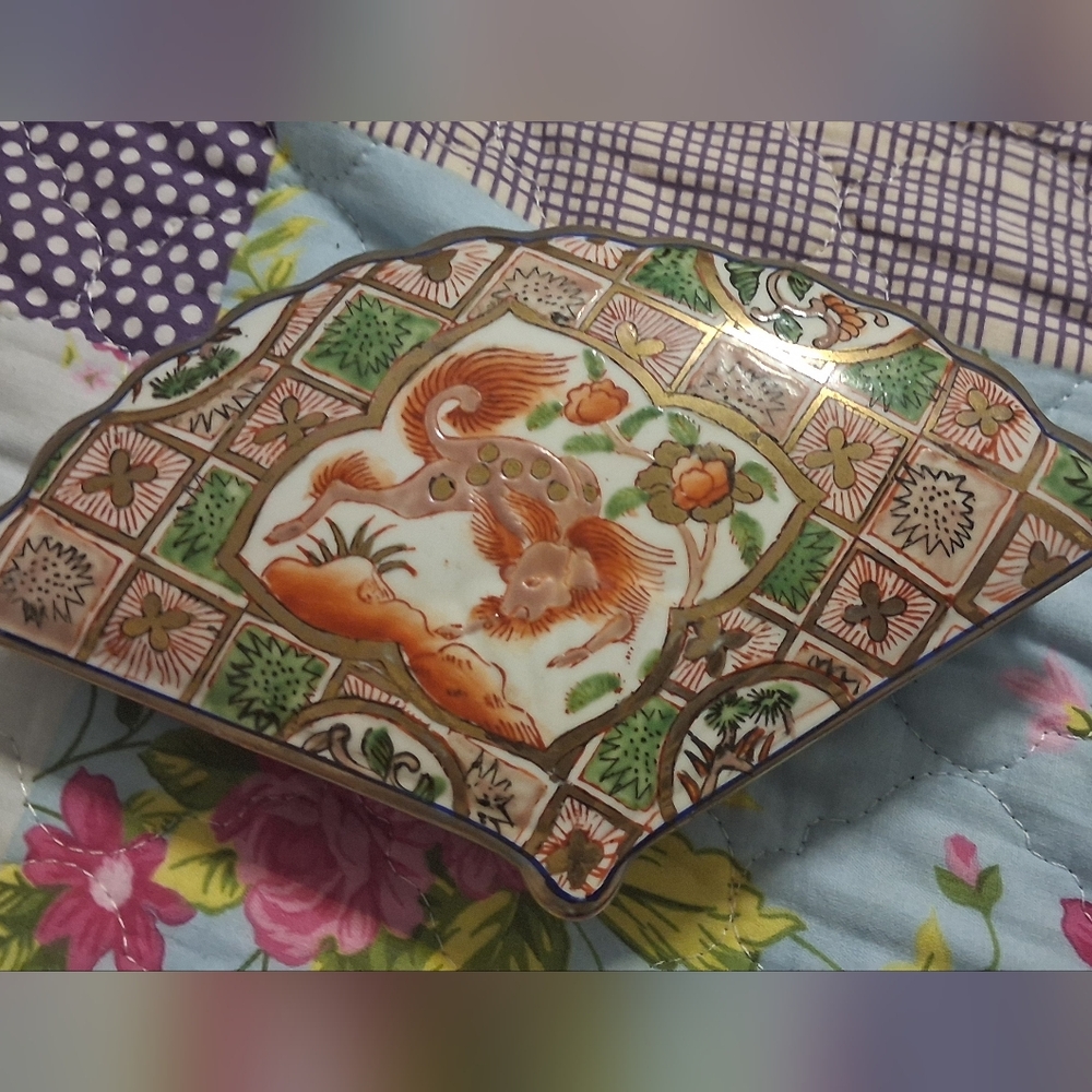 Vintage Chinese Porcelain Trinket Box